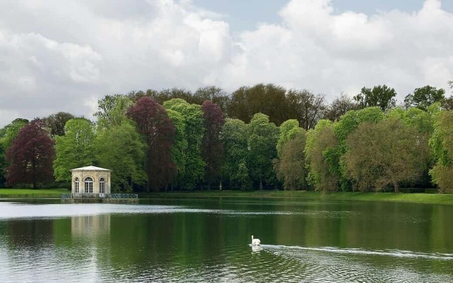 Paris: Half-Day Trip to Fontainebleau with a Local - Half-Day Style: Why This Works for Fontainebleau