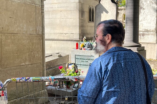Paris: Haunted Père Lachaise Cemetery Guided Tour - Footing, stairs, and weather: how to show up ready