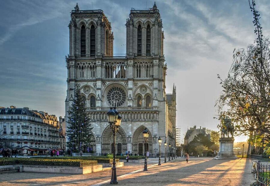 Paris Highlights Full Day Tour - The 24-Hour Bus Ticket to Notre Dame, and What It Lets You Do