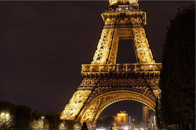 Paris Illuminations Tour with Moulin Rouge Show and Cruise Option - The 10:00 pm start and how the night route actually plays out