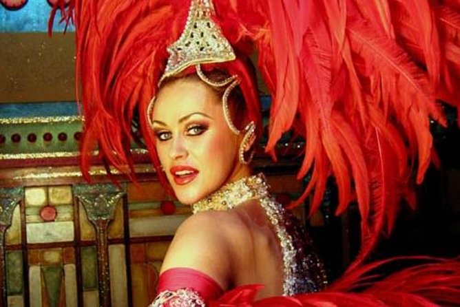 Paris Illuminations Tour with Moulin Rouge Show and Cruise Option - Your big transfer moment at Port de la Bourdonnais