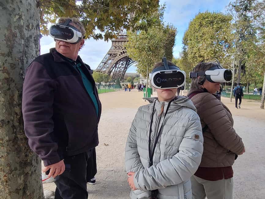 Paris : Immersive Eiffel Tower tour with virtual reality - What’s included, what’s not, and what to bring