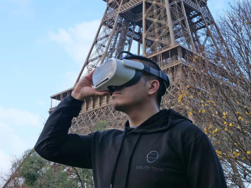 Paris : Immersive Eiffel Tower tour with virtual reality - From VR headset to 1887: what you’re really doing for the hour