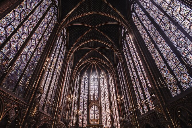 Paris in a Day: Louvre or Orsay, Eiffel Tower, City Walk & Cruise - Latin Quarter Quick Stroll: Bookstores and Café Life