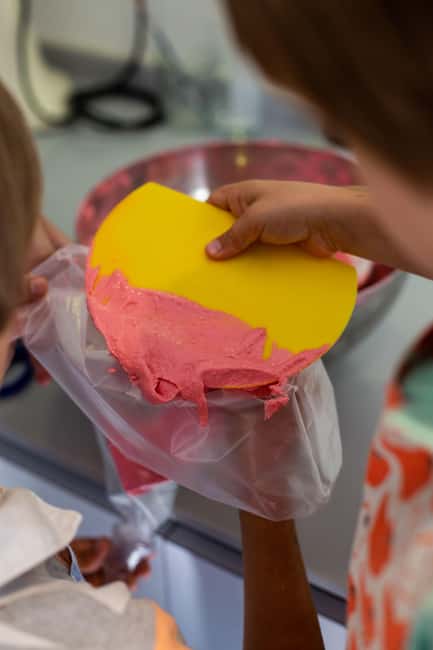Paris: Kids in the Kitchen - Macaron - The 90 Minutes: From Mise en Place to a Real Filling
