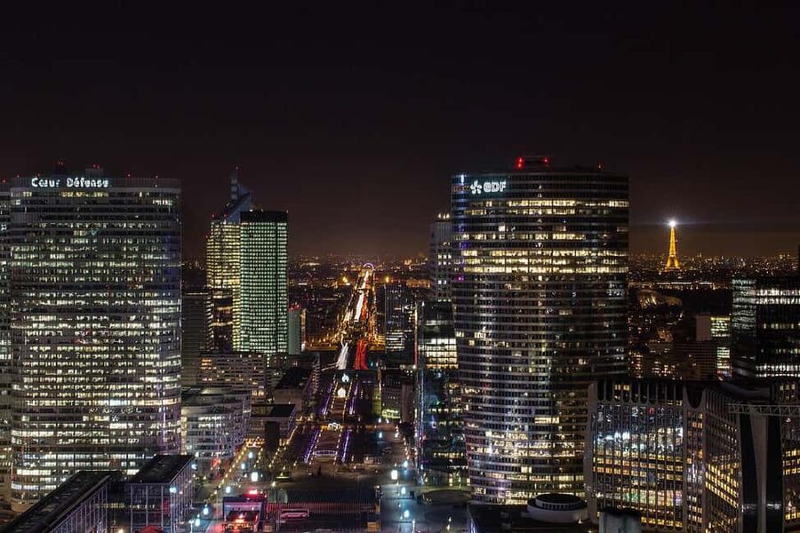 Paris: La Défense Modern District Walking Tour - Price check: is $100 per person worth it?