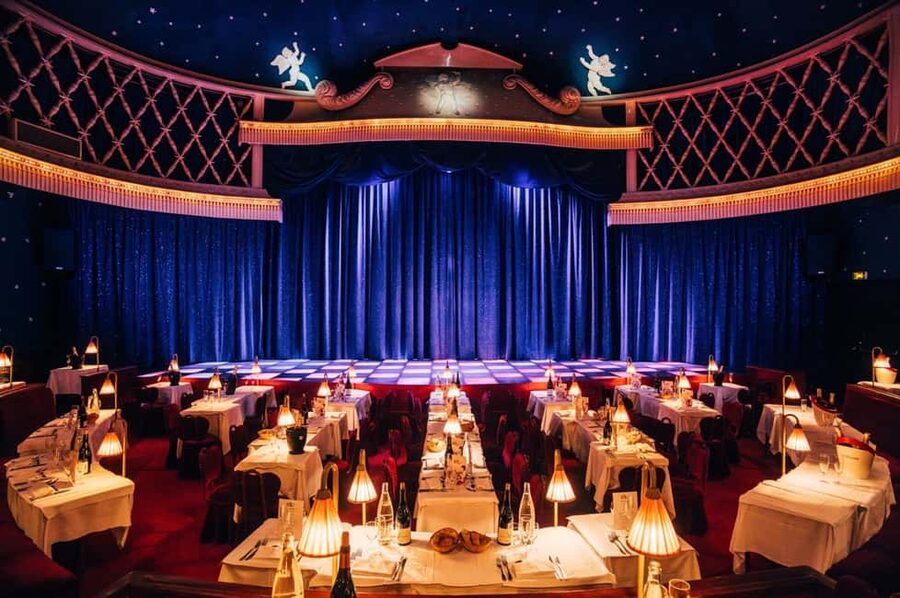 Paris: La Nouvelle Eve Cabaret Show with Champagne - The included Champagne: how the half bottle changes the vibe