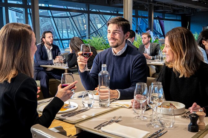 Paris Late Lunch at Eiffel Tower's Madame Brasserie Restaurant - Seating choice: Seine views versus the brasserie atmosphere
