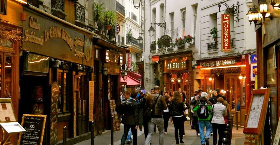 Paris: Latin Quarter 2.5-Hour Private or Group Walking Tour - Shakespeare and Co. bookstore and the student rhythm