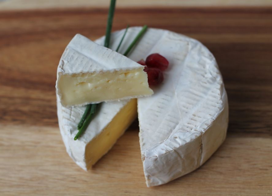 Paris: Latin Quarter Traditional Food Tour with Full Meal - Who Should Book This (And Who Should Skip It)