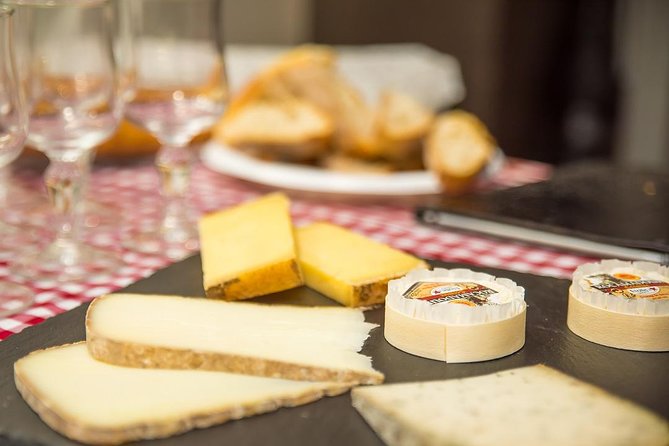 Paris Le Marais District Original Food and Wine Tasting Tour - Wine, cheese, and the real value question