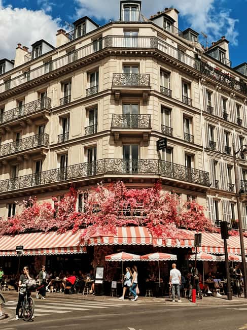 Paris Le Marais Food Tour: Full Traditional French Feast - Meeting Your Guide: What a “Local Expert” Experience Feels Like