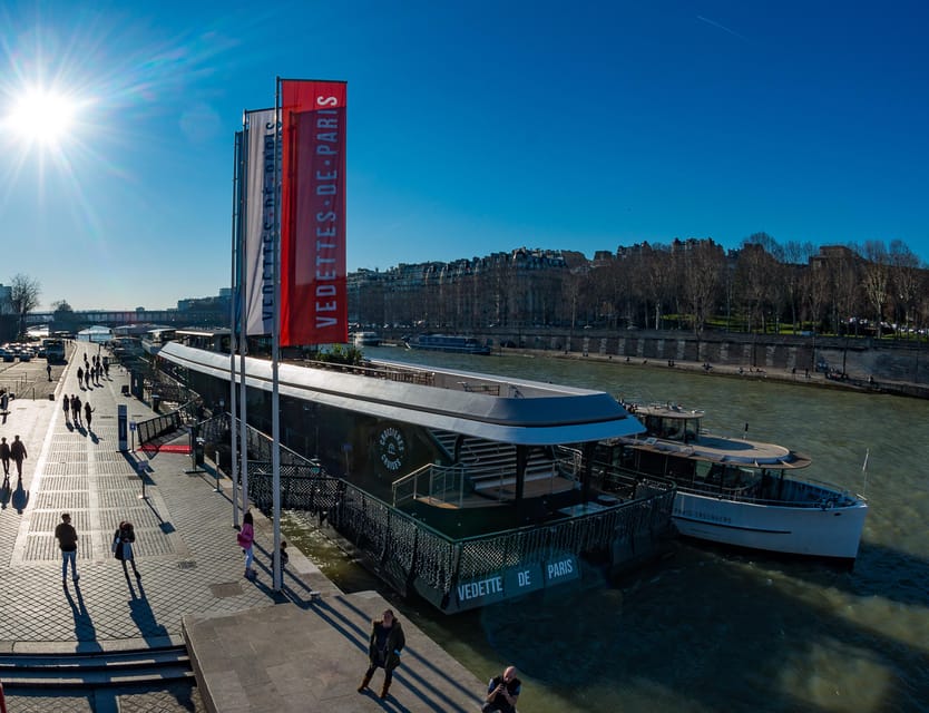Paris: Live Guided Cruise with Crepe and Soft Drink - Île Saint-Louis and the Institut du Monde Arabe turnaround