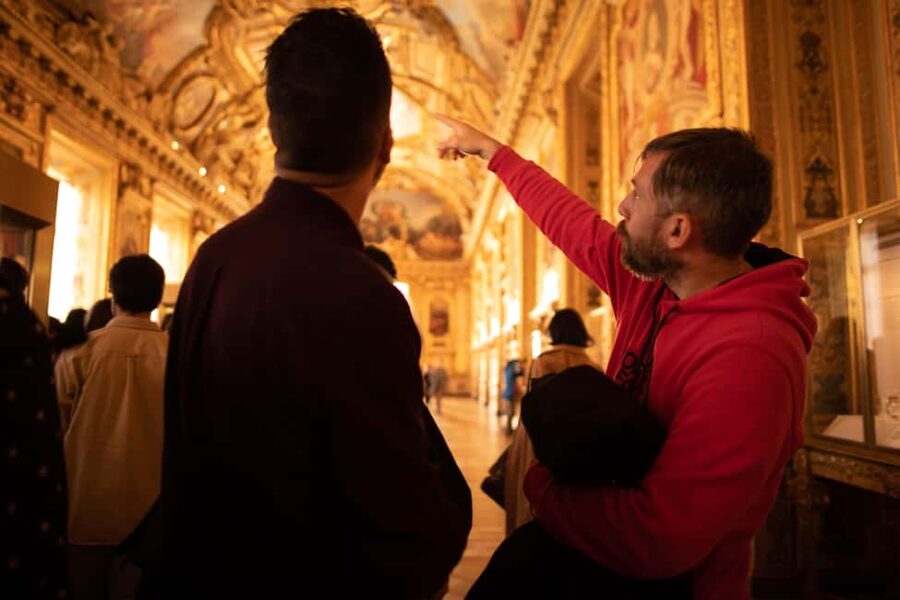 Paris Louvre Exclusive Semi Private Guided Tour Max 6 People - The quick orientation pass by the Louvre Pyramid area