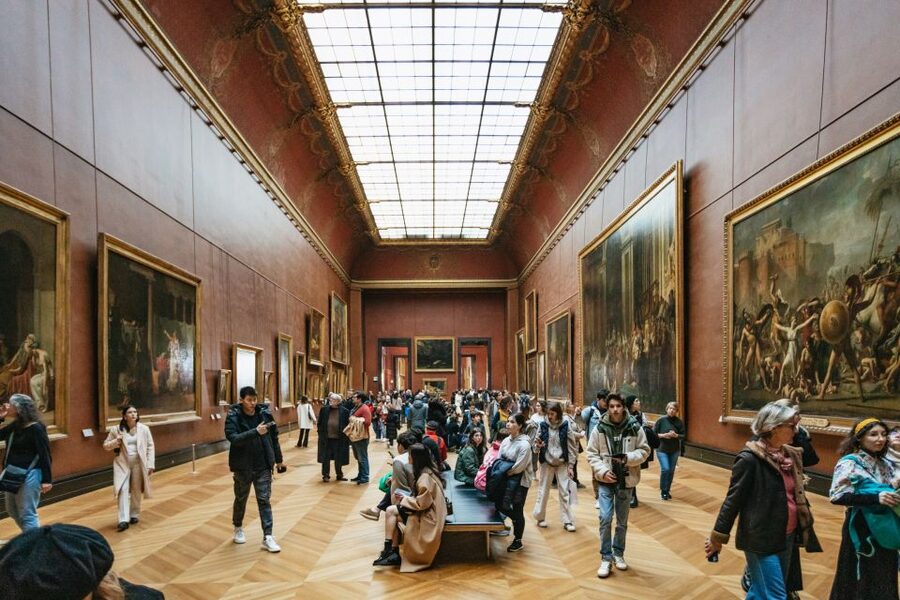 Paris: Louvre Museum Entry Ticket With Host and River Cruise - What You’ll Hear: Digital Audio App and Onboard Cruise Audio