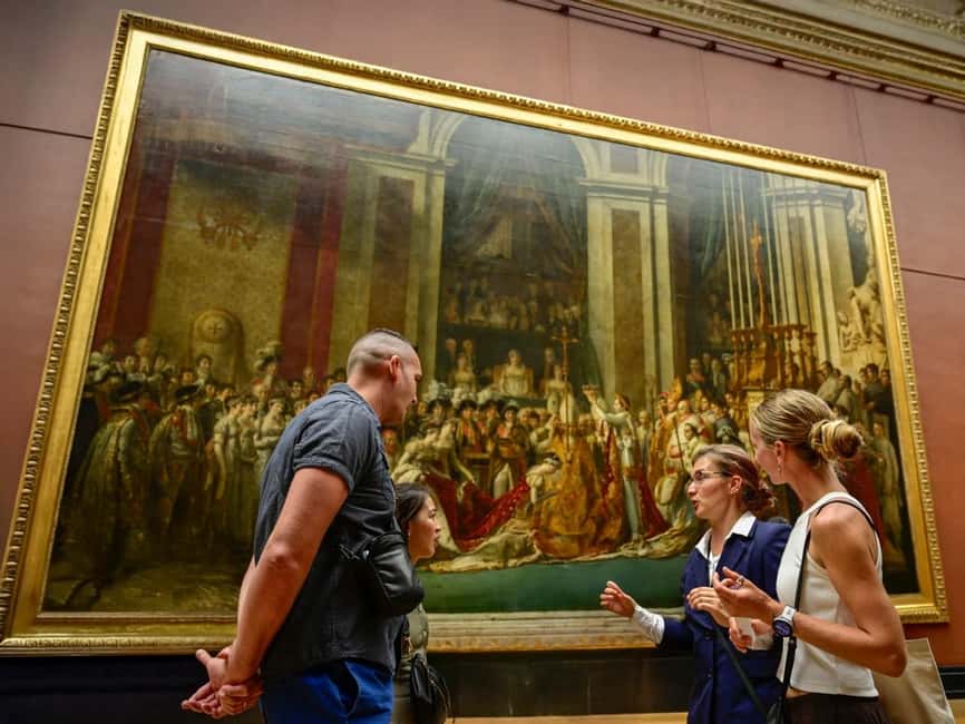 Paris: Louvre Museum Guided Tour with Skip-the-Ticket-Line - Winged Victory of Samothrace: how to read motion in stone