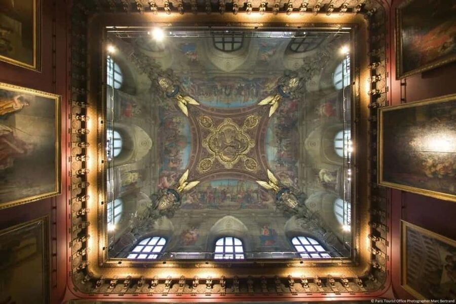 Paris: Louvre Museum Hosted Entry & Masterpieces Audio Guide - Who Should Book This, and Who Should Skip It
