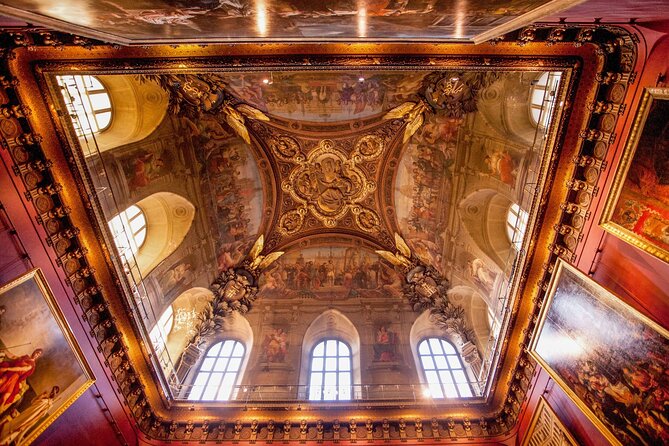 Paris: Louvre Museum Tour Mona Lisa & Iconic Masterpieces - Hear the stories that connect ancient art to Renaissance painting