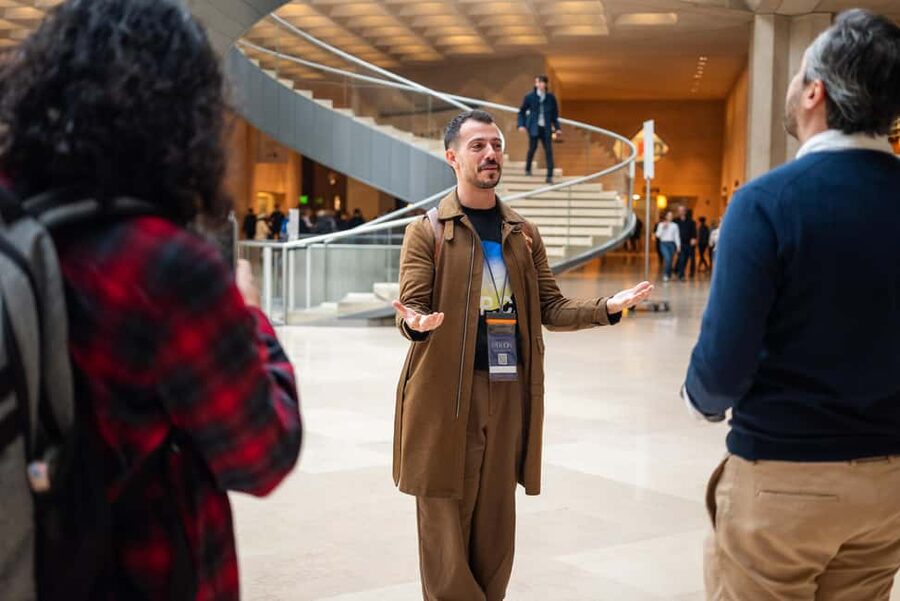 Paris: Louvre Must-See Tour with Reserved Entry Ticket - Why this 2.5-hour Louvre format works (and where it might not)