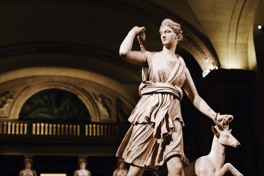 Paris: Louvre Must-See Tour with Reserved Entry Ticket - Stop 3: the main highlights circuit, including Mona Lisa and Venus de Milo