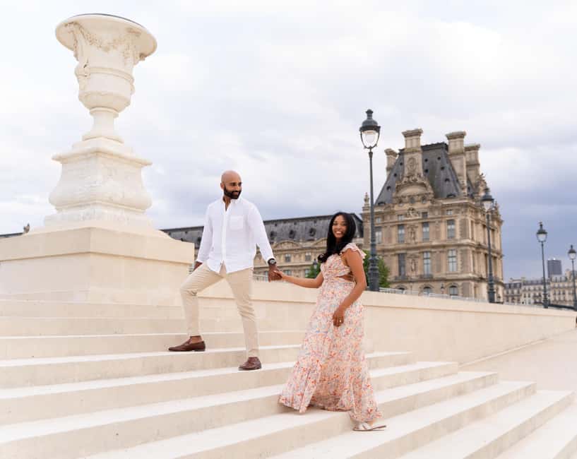 Paris: Louvre photoshoot or Seine bridges Eiffel Tower walk - Pont Alexandre and the Golden Bridge Look With Eiffel Views