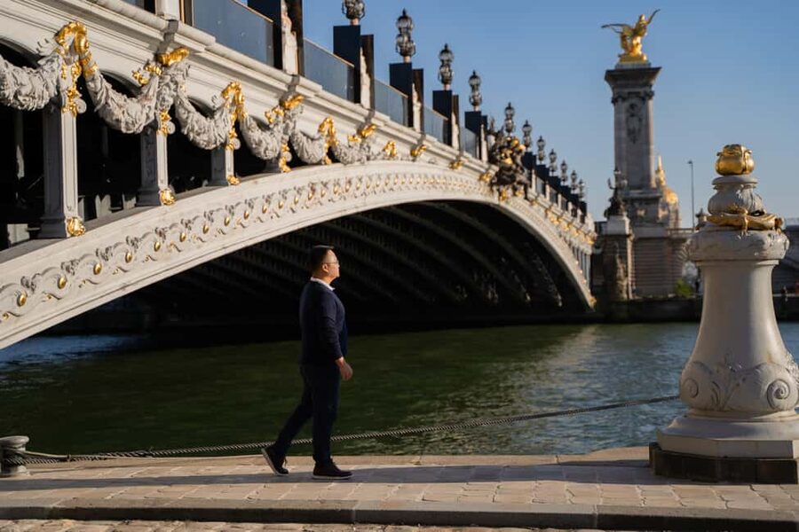 Paris: Louvre photoshoot or Seine bridges Eiffel Tower walk - Notre Dame and the Bridge-to-Garden Feel