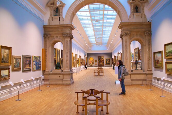 Paris Louvre Small Group Tour with Pre-Reserved Tickets - Getting In Smoothly: Meet at Le Nemours, Then the Pyramid Entry