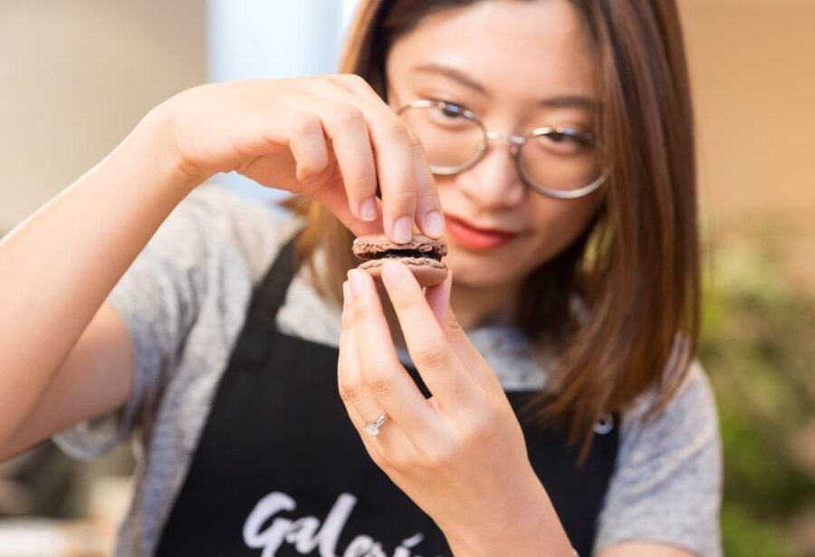 Paris: Macaron Class at Galeries Lafayette - Language, Age Rules, and Who This Class Fits Best