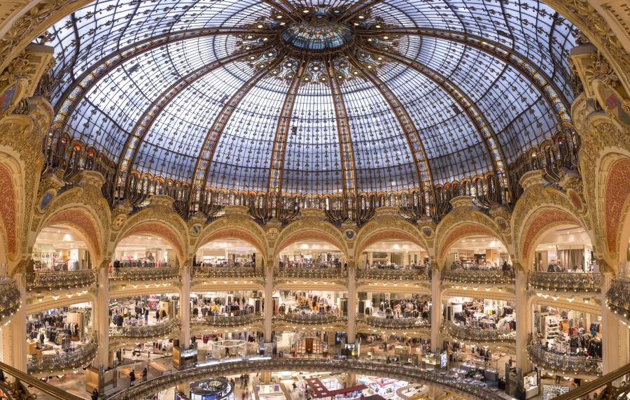 Paris: Macaron Class at Galeries Lafayette - Allergens: Check Before You Mix