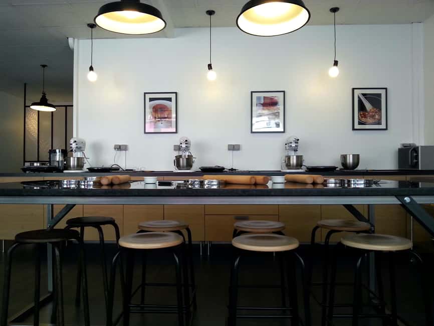 Paris: Macaron, Croissant or Pastry Class with a French Chef - SoPi and Sacré-Cœur, the kind of Paris location that helps you relax