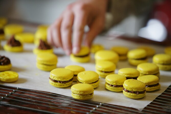 Paris Macarons Small-Group Baking Class with a Chef - Small Group Size and Chef Coaching: Why It Feels Personal