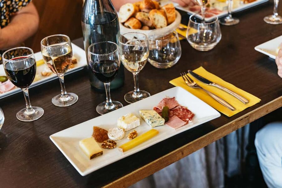 Paris: Montmartre Cheese, Wine & Pastry Guided Walking Tour - Montmartre Food And Views: What This Tour Feels Like