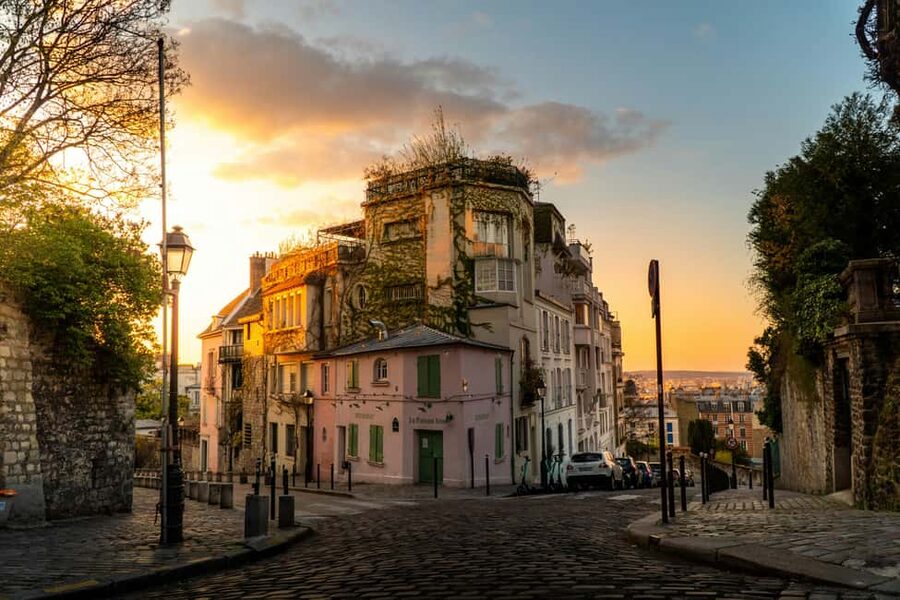 Paris: Montmartre Hidden Gems and Highlights Walking Tour - Key takeaways