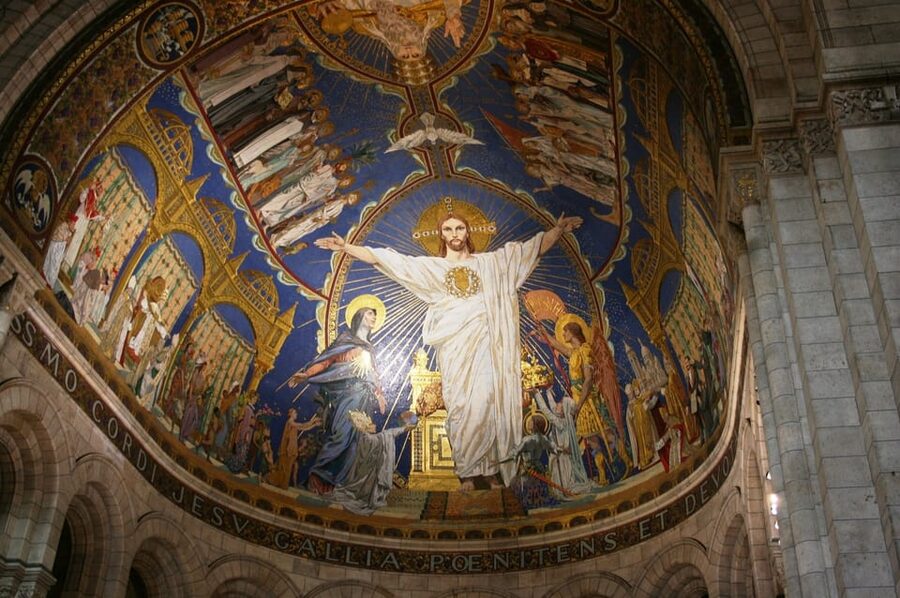 Paris: Montmartre Highlights Walking Tour with a Local Guide - What the small group format changes for you