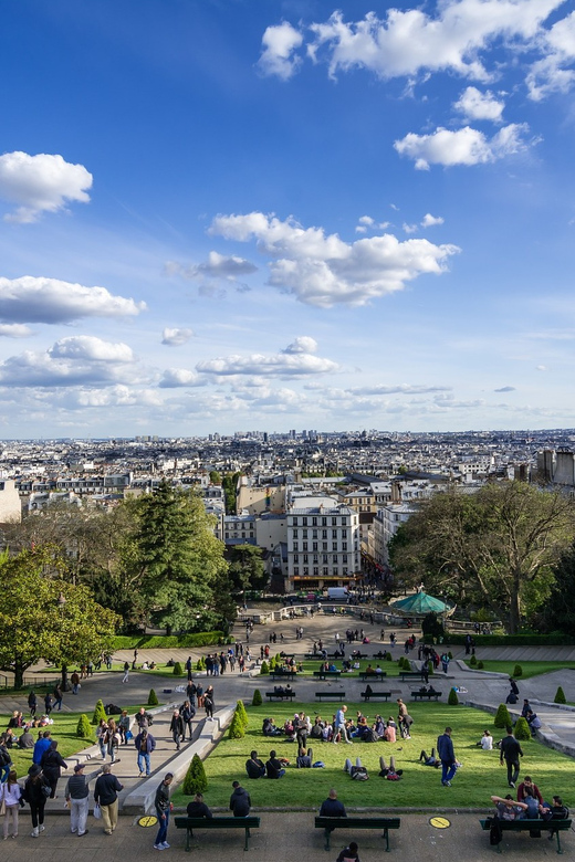 Paris: Montmartre Highlights Walking Tour with a Local Guide - Price and value: is $34 a fair deal?