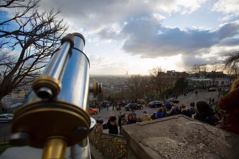 Paris: Montmartre. The old artist village+its unique charm. - What you learn from a German-speaking guide, and why it can matter