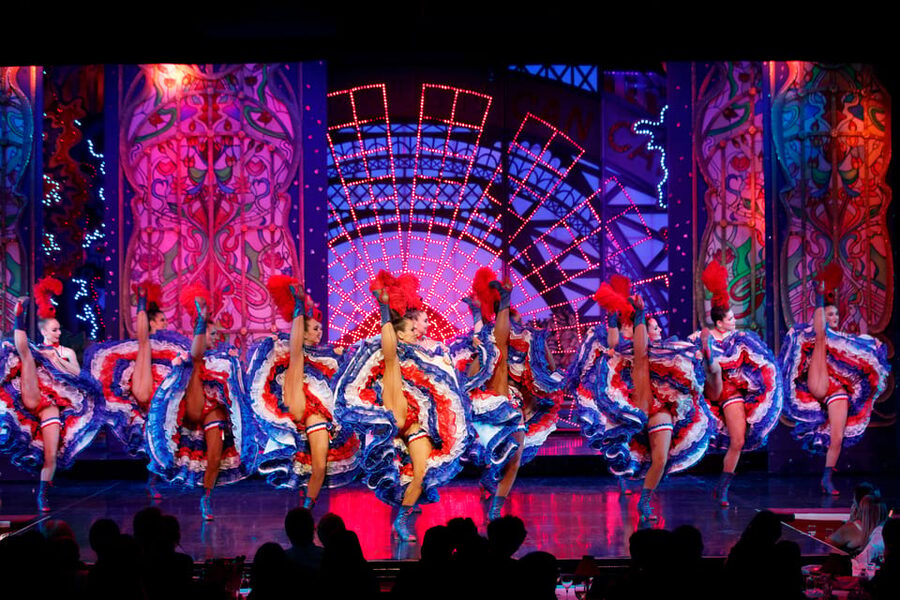 Paris: Moulin Rouge Dinner Show, Champagne, and Transport - Key highlights that matter