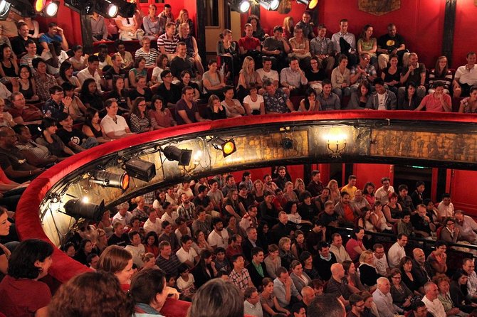Paris night out : Comedy in English 'How to Become a Parisian ?' - The humor style: sharp, irreverent, and sometimes crude