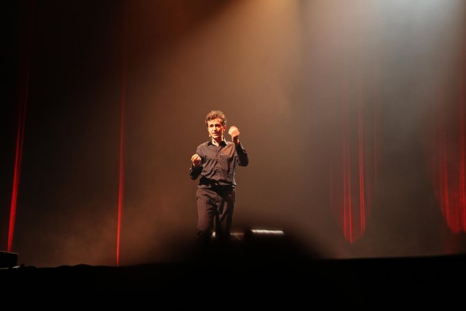 Paris night out : Comedy in English 'How to Become a Parisian ?' - Before and after: build a simple plan around the theater