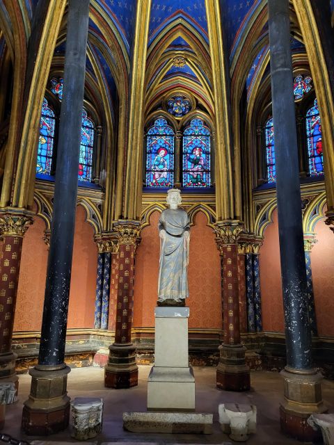 Paris: Notre Dame Exterior Walking Tour with Sainte Chapelle - Optional Conciergerie Stop: If You Want the Darker Side Layer