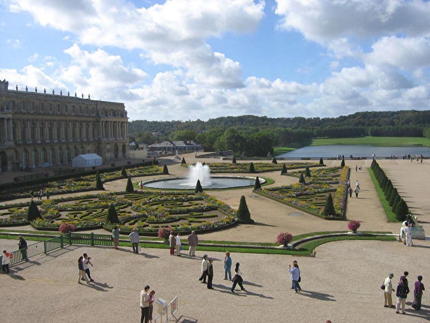 Paris: Palace of Versailles Ticket with Private Transfer - Entering the Palace of Versailles without the ticket line headache