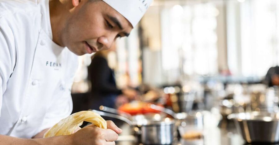 Paris: Pastry Class with Ferrandi Chef at Galeries Lafayette - The teaching style with a small group (up to 6 people)