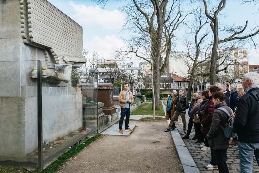 Paris: Pere Lachaise Cemetery Guided Tour - The theater and music connections: Molière and Chopin