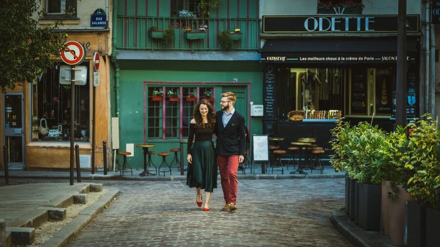 Paris: Premium Film Director Photoshoot & Natural Direction - Key things that make this photoshoot work in Paris