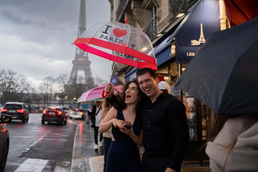 Paris: Premium Photoshoot with Iconic Eiffel Tower Views - How Eiffel Tower Views and Landmark Picks Affect Your Photos