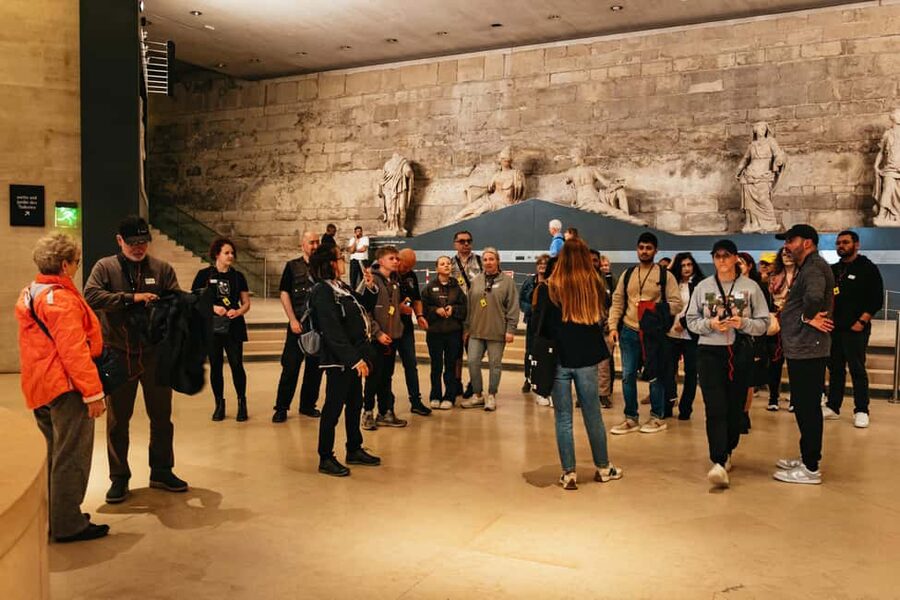 Paris: Priority Access Louvre with Host -Direct to Mona Lisa - Priority Entrance and Security Checks, What to Expect in the Line That Still Exists