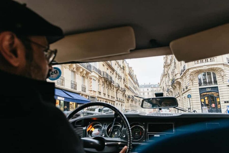 Paris: Private Guided City Tour in a Traction Avant or DS 21 - What you actually get for the price