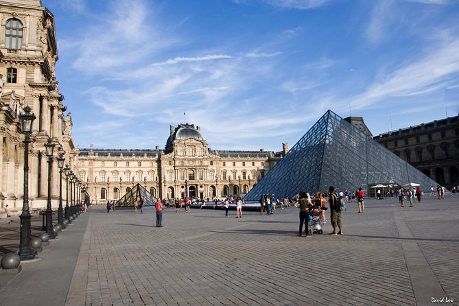 Paris Private Louvre Museum, Must See, 1H30 Tour. - Private or Semi-Private: Why Group Size Changes Everything