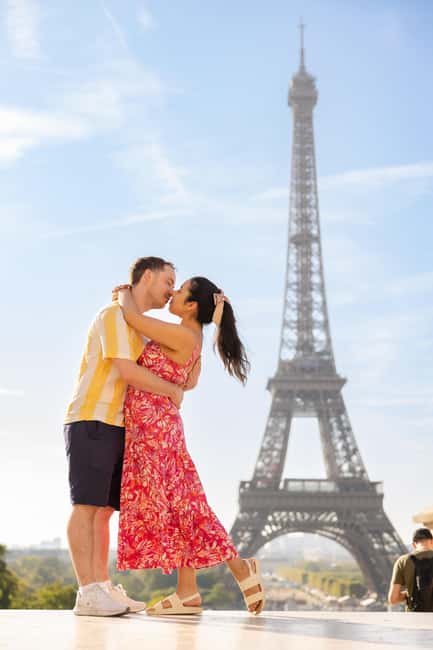 Paris: Private Photoshoot at the Eiffel Tower - Practical Tips So Your Shoot Goes Smoothly