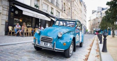 Private Sightseeing Tour in Citroën 2CV